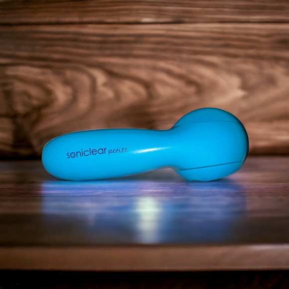 MICHAEL TODD SONICLEAR PETITE ANTIMICROBIAL SONIC FACIAL CLEANING BRUSH - Picture 2 of 3